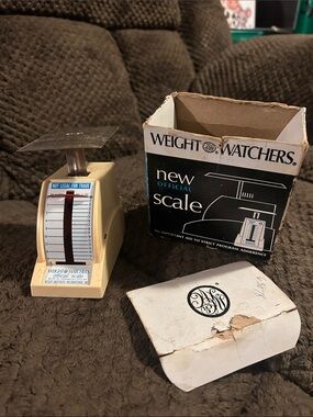 Vintage 1968 Weight Watchers mini food scale in original box see photos
